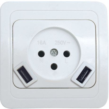 VEGA power outlet + dual USB charger