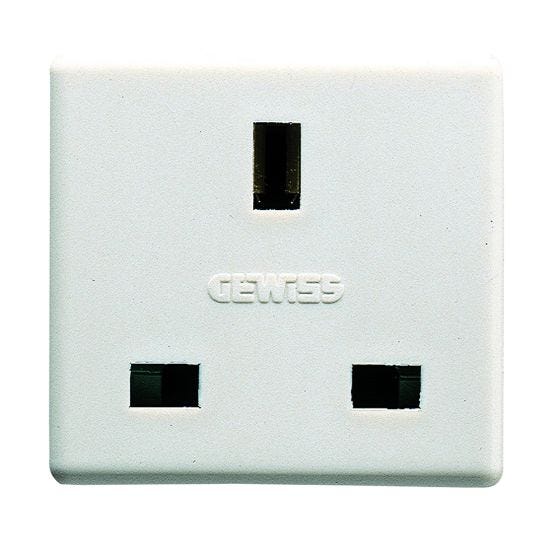 British socket flat pin 13A white GW